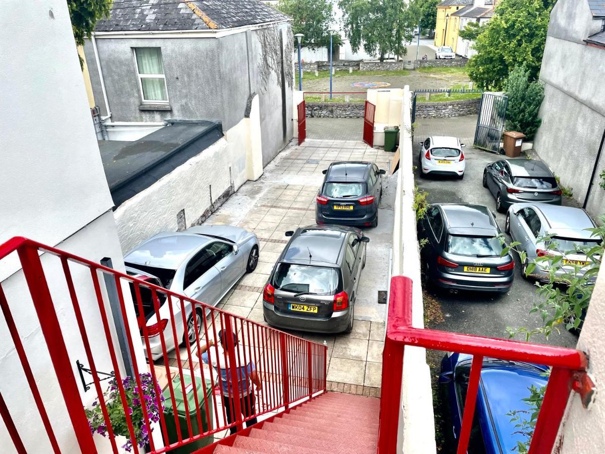 Executive Apartments, Nr Centre With Private Parking Plymouth