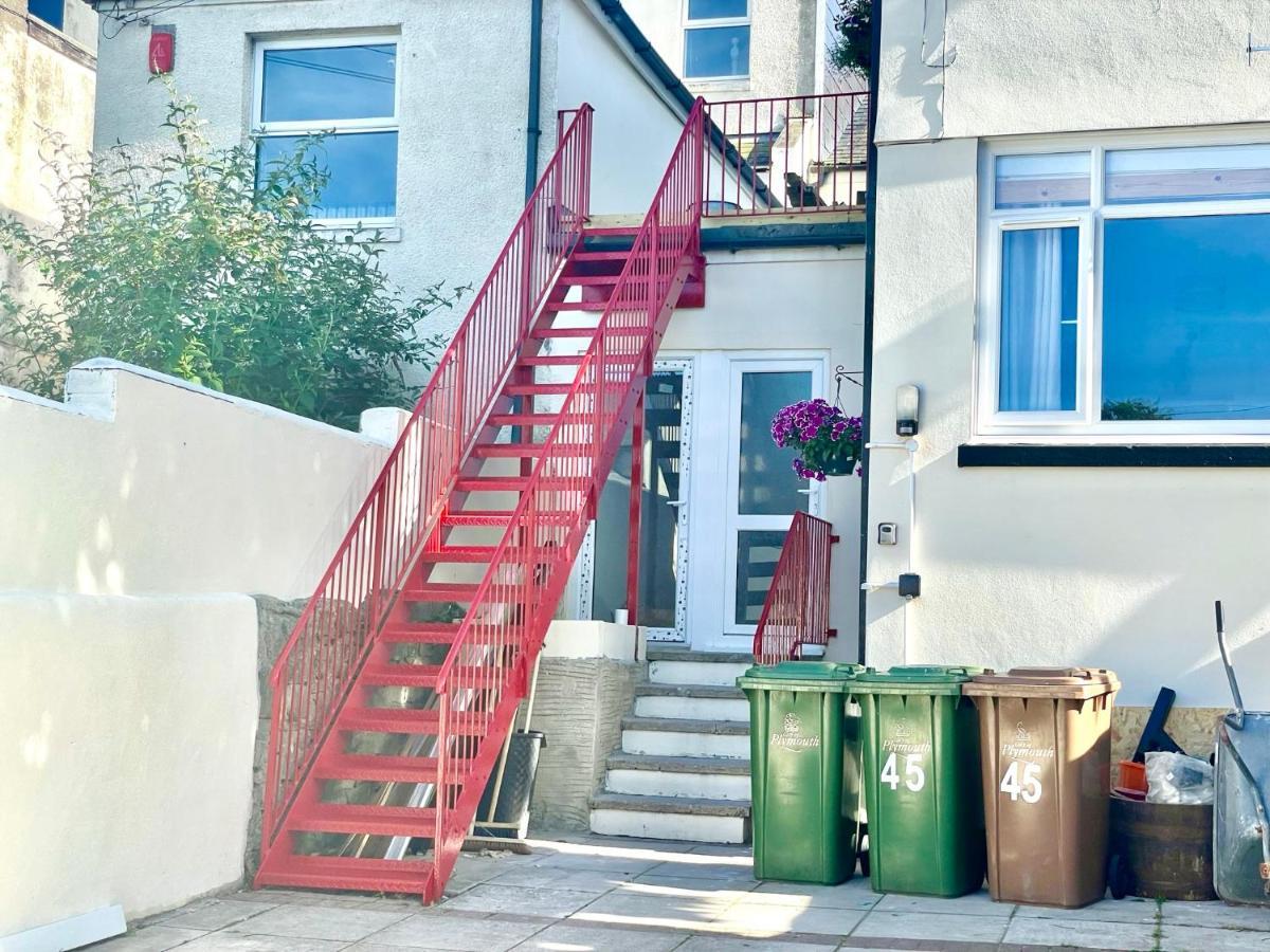 Apartment Executive Apartments, Nr Centre With Private Parking