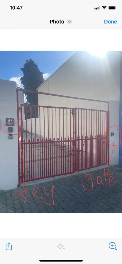 Apartment Executive Apartments, Nr Centre With Private Parking