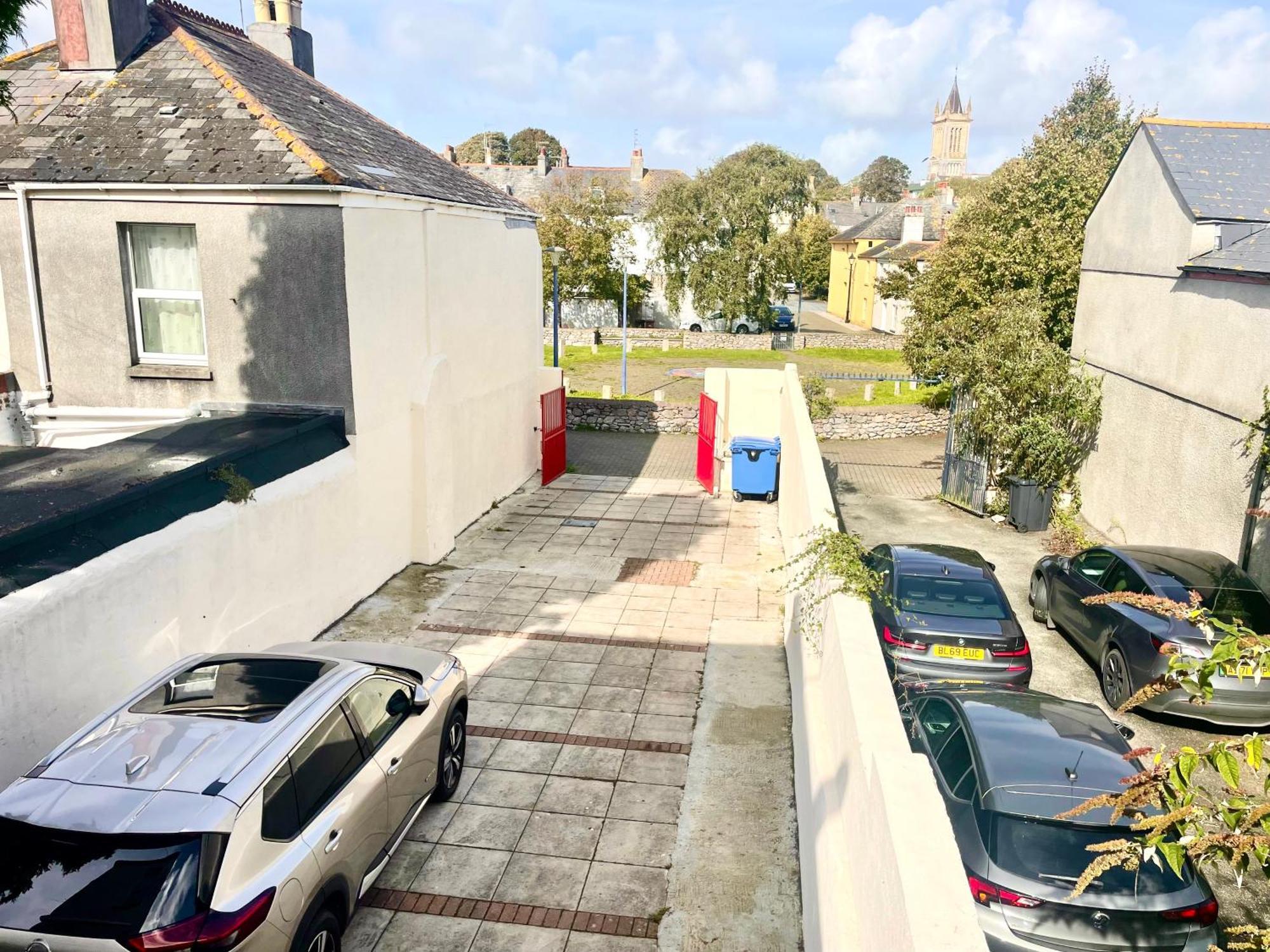 Executive Apartments, Nr Centre With Private Parking Apartment *