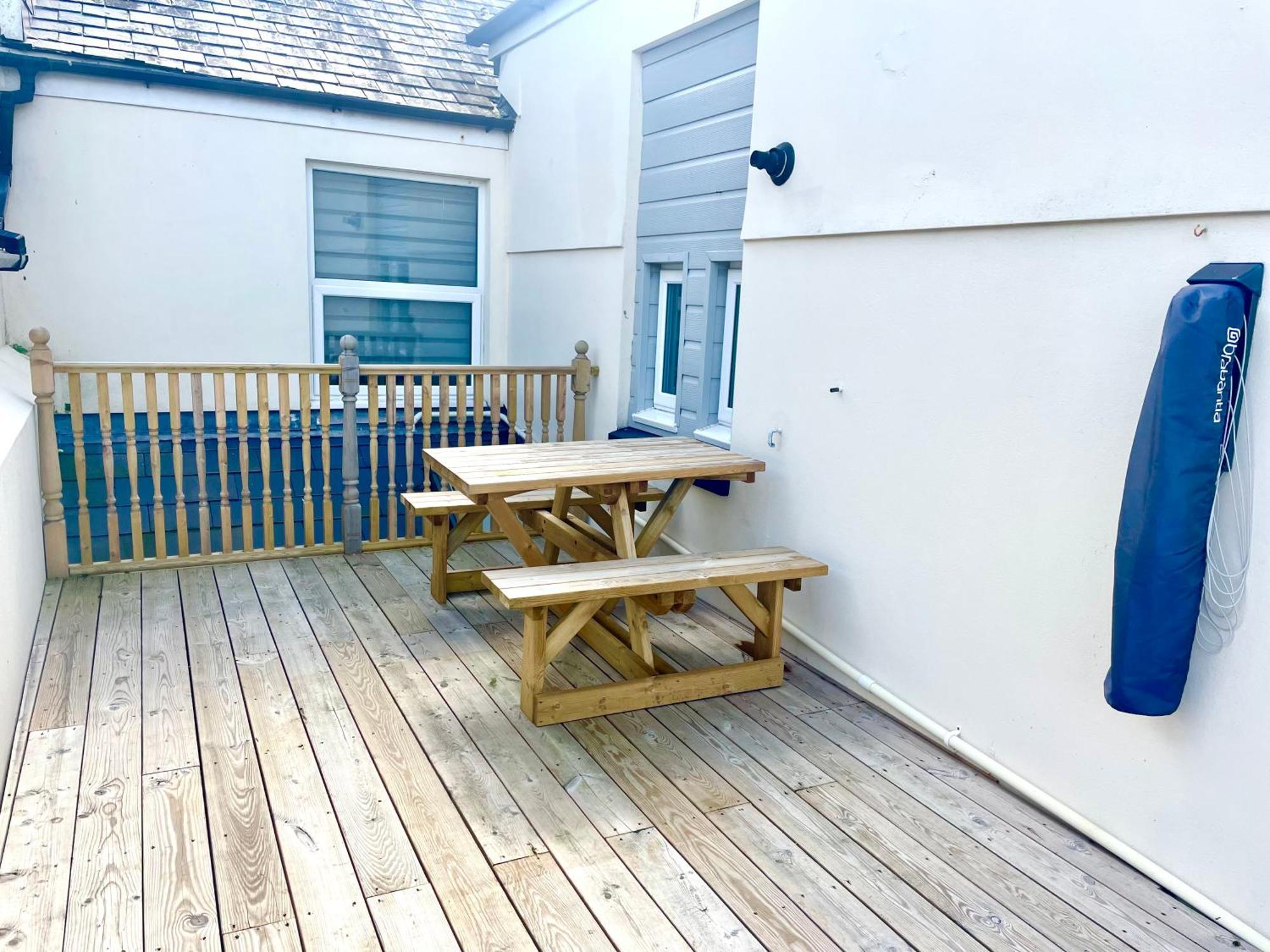 Executive Apartments, Nr Centre With Private Parking Apartment